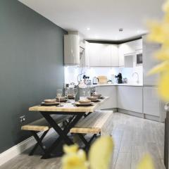 Central Brighton Flat in The Lanes - 5 Min walk from beach and Pier - 10 mins by car from station - up to 6 guests!