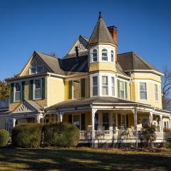 The Oaks Victorian Inn