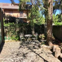 Loft con giardino in zona Appia Antica