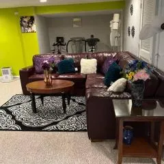 LOVELY 2 BEDROOMS APPARTEMENT, LAUNDRY/PARKING/TV