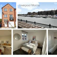 Entire cosy home in Liverpool Marina