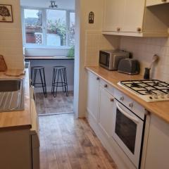 Stamford - 2 bed terrace house