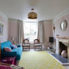 Bee Cottage - Stylish Holiday Cottage In Rye
