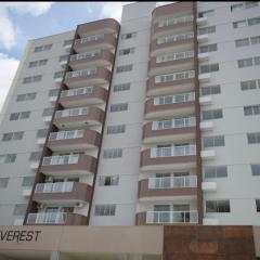 Condomínio Everest Flat