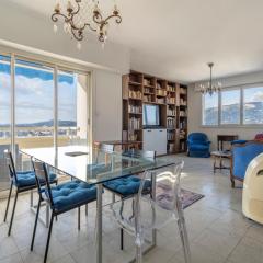 Vue panoramique, grand appartement 2 chambres à Toulon