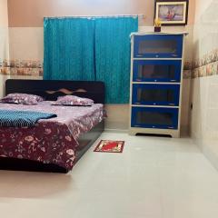 Peaceful Spacious Private 1BHK Near Airport close to VIP or Jessore Rd