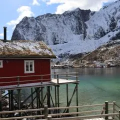 Valen Cabins in Reine