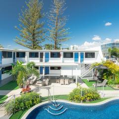 Montego Mermaid Beach Motel