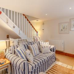 1 Bed in Mousehole MOUSE