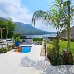 Bella Santorini Harties