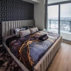 Luxurious High Rise King Suite With Parking