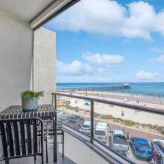 Luna's Lookout: Esplanade Henley Beach