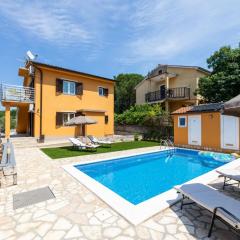 Apartments with a swimming pool , Krk - 22249