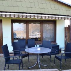 Ferienhaus Serrahn mit Kamin und Terrasse