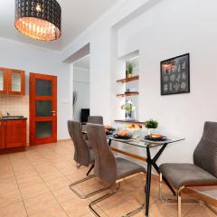 Luxury Central Apartment 1 R161