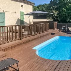 Nice Home In Neuvic With Outdoor Swimming Pool