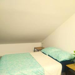 Suite Mansardée indépendante, 25min Lyon-Villefranche