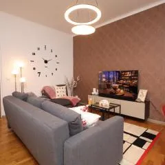 Ruby holiday home with patio