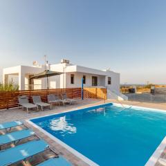 Villa Cleopatra Private Heated Pool, Tennis & Football