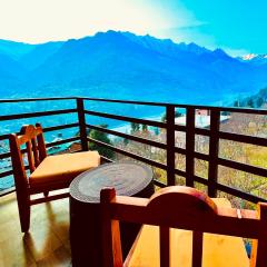 Kartik Cottage, Manali - A Blissful View From Entire Cottage