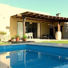 Casa EL Hache - Piscina - Chacras de Coria