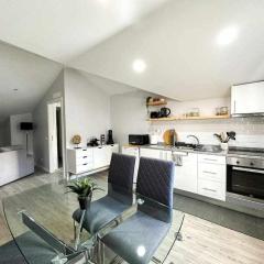Pena Apartments C by Mth