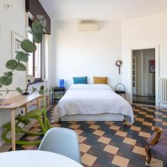 BIG BRIGHT COZY STUDIO APARTMENT IN NOLO NEAR MM1