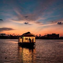 Alice Houseboats Alleppey
