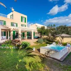 Finca Sa Copinya, frente a la costa de Cala Bona