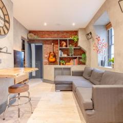 Newly-Refurbished Loft-Style Flat Farringdon!