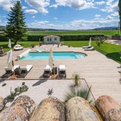 Beautiful Home In Les Mes With Outdoor Swimming Pool