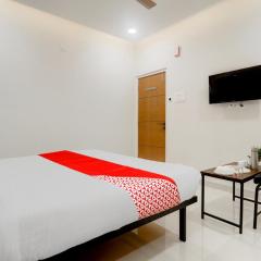 Super OYO Flagship Prime Time Hotel