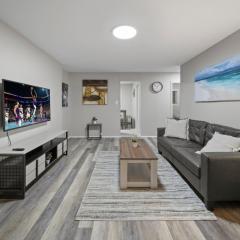 Modern 2BD Apartment Near Royal Oak