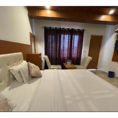 Hotel Atithi, Near Yes Bank, Mall Road, Mussoorie