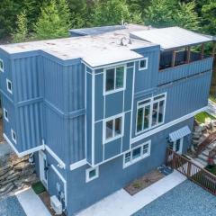 Hillside Hideaway- Container Home in Blowing Rock (4 miles from Appalachian Ski Mountain)
