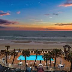 OCEAN FRONT Condo Daytona Beach!