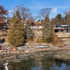 Stunning 4BR Cottage with Lake View