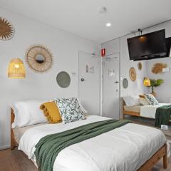 A Chic Beach Studio 5min walk To Bondi Beach