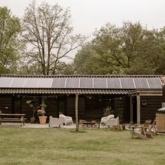 Getaway - Farm House + hottub