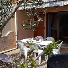 Pavillon cosy avec terrasse, 5 couchages, proche plage et nature, animaux bienvenus - FR-1-409-95