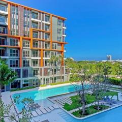 MyStyle Condo - Central located with pool view