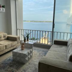Apartamento con hermosa vista al mar, Cristoforo en el Laguito Cartagena a pocos pasos de la playa