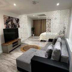 London charming bedroom flat
