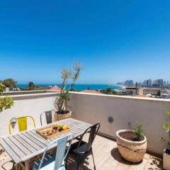 MAMAD Seaside Luxury 3BR with Rooftop and Parking