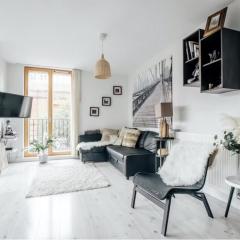 Notting Hill 2-Bed Apt with Balcony 1 min to Tube