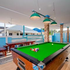 Blue house pool villa