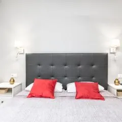 Casa Triana by Huskalia