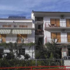 Apartments with parking space Crikvenica - 22214