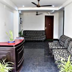 OYO Alpha Guest House Near Bestech Central Square Mall