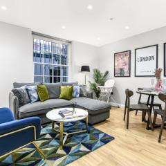 London Calling: 2BR Flat with Chic London Flair